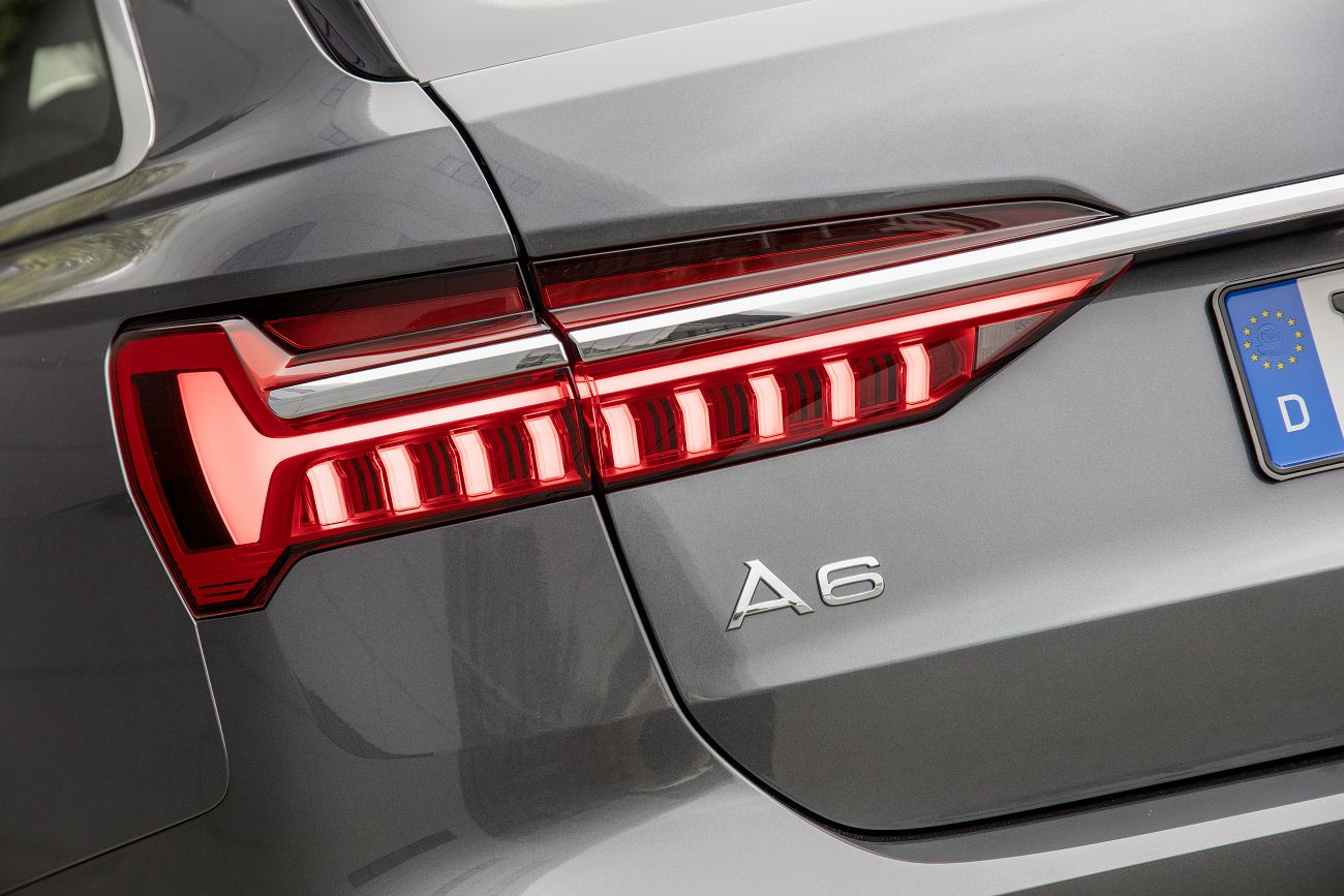 Audi A6_Avant_Daytona Grey_035