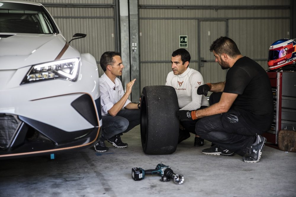 Charging-up-a-racecar-by-plugging-it-into-a-socket_001_HQ