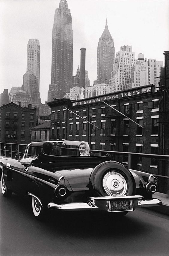 Ford_Thunderbird_17