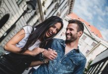 Torne a sua amiga sexy em… algo mais!