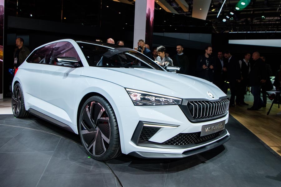 vision-rs-skoda-paris-sneak-preview-960×600