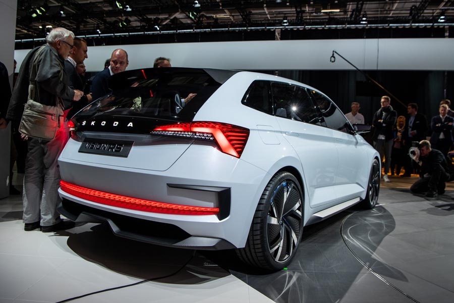 vision-rs-skoda-sneak-premiere-paris-960×600