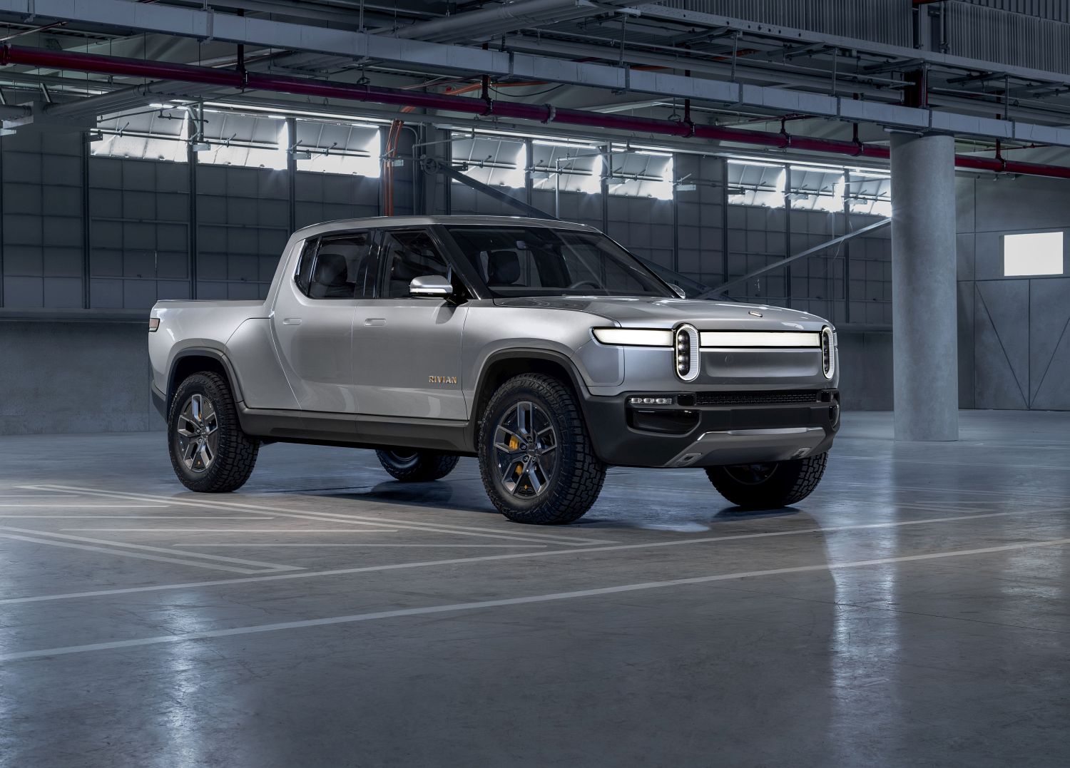 A.-Rivian_R1T_Front_View