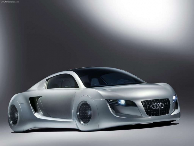 Audi-RSQ_Concept-2004-1024-01-960×600