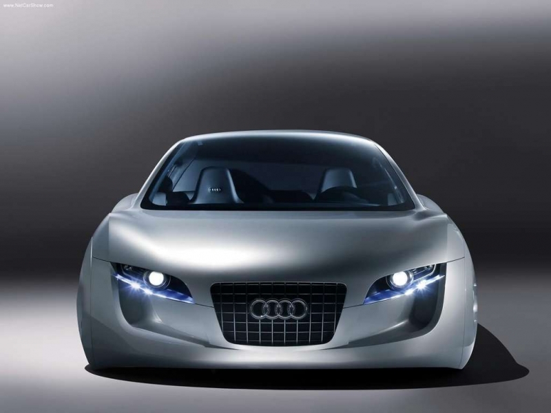 Audi-RSQ_Concept-2004-1024-02-960×600