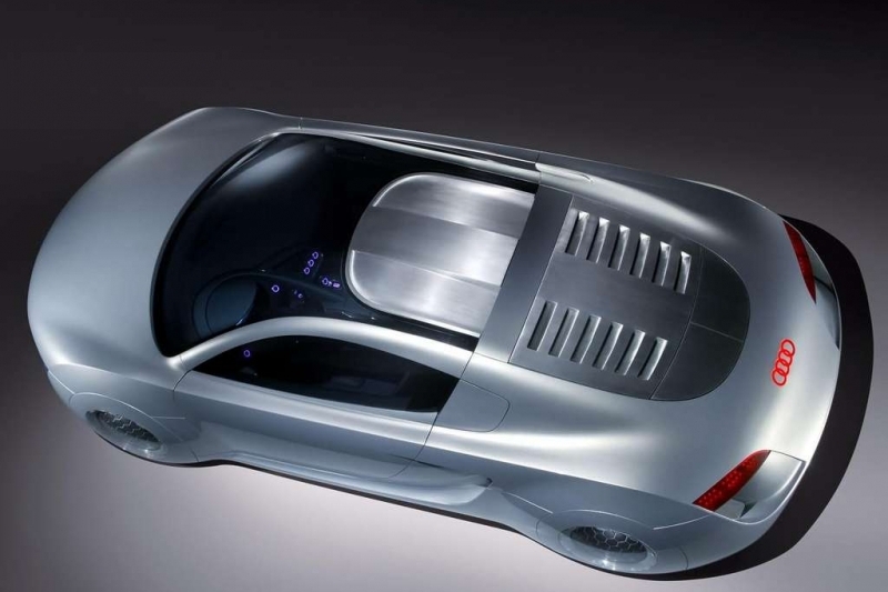 Audi-RSQ_Concept-2004-1024-06-960×600