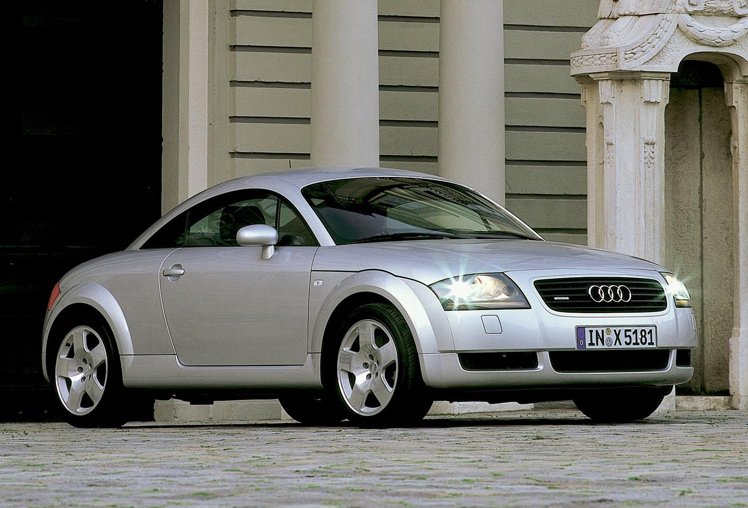 Audi-TT_Coupe-2001-1600-04 (1)