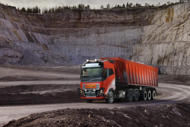 Highres-Volvo-Trucks_Autonomous-Volvo-FH-01