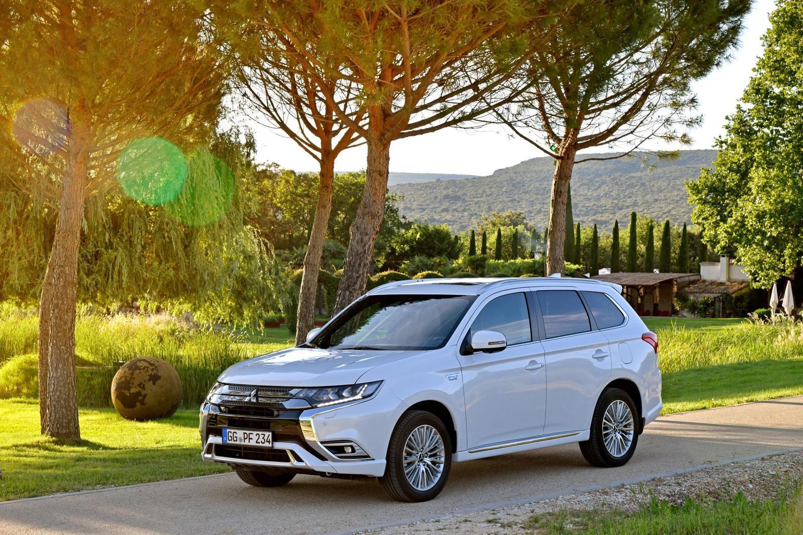 Mitsubishi Outlander_13 (2)