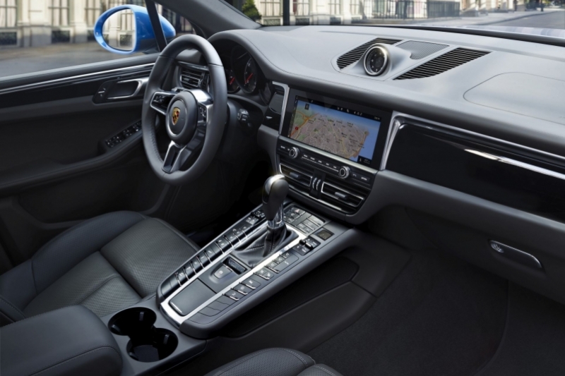 P18_0531_a4_rgb-960×600