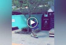 Homem cai enquanto tenta fazer acrobacia de trotinete elétrica