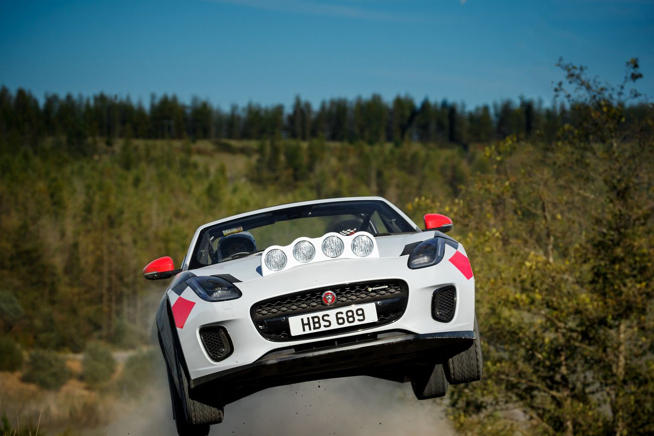 jaguar f-type rally special12111801 (1)