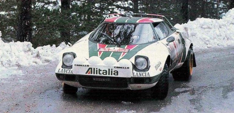 stratos-768×372