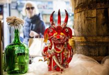 Nesta loja de Coimbra cabem todas as artes portuguesas