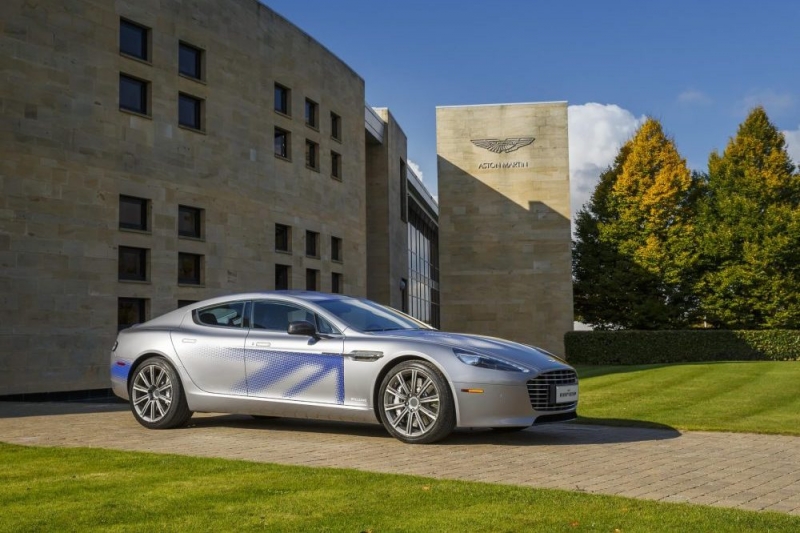 ASTON MARTIN RAPIDe