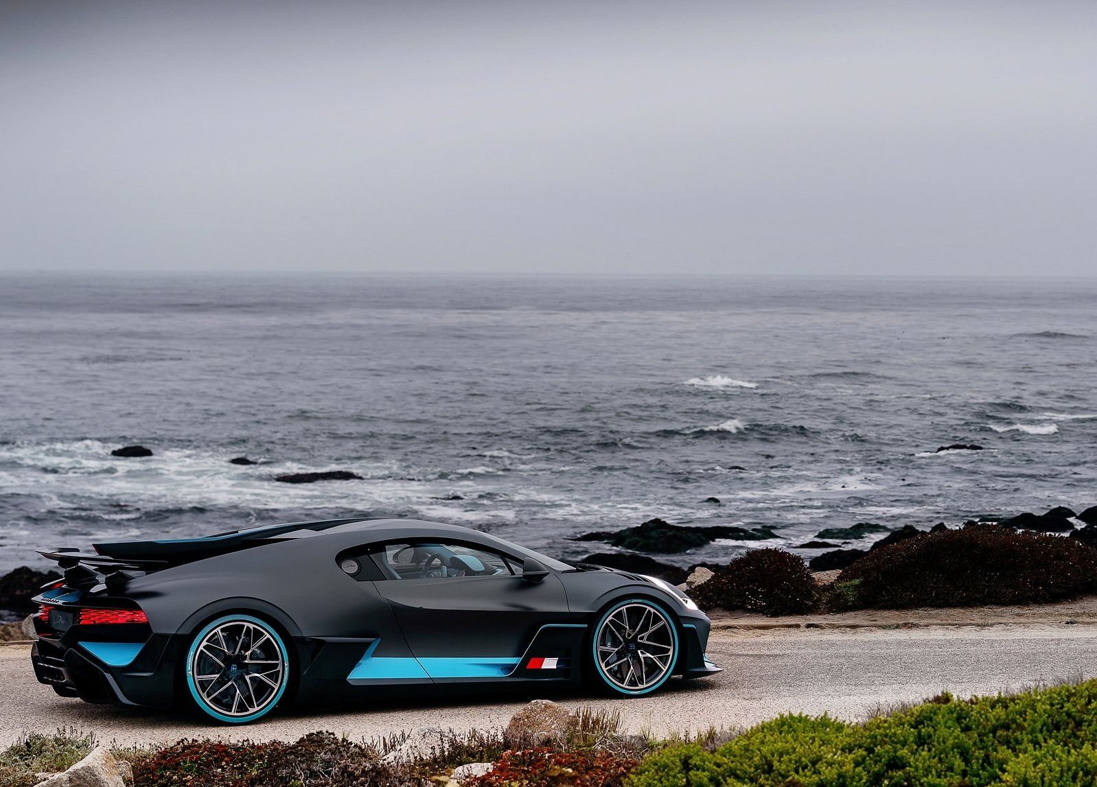 Bugatti-Divo-2019-1600-0c