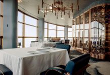 Abriu um restaurante de ir às nuvens a 120 metros de altura