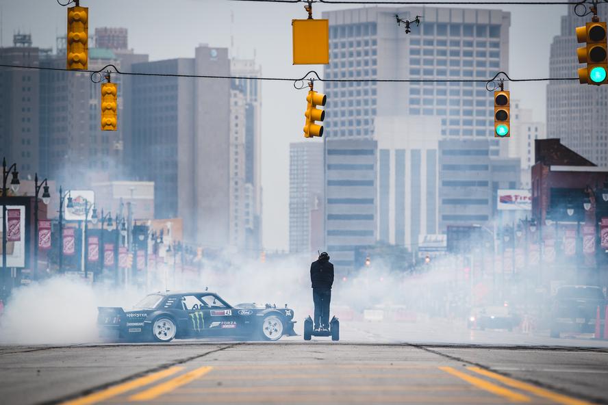 Ken Block Gymkhana 10 (2)