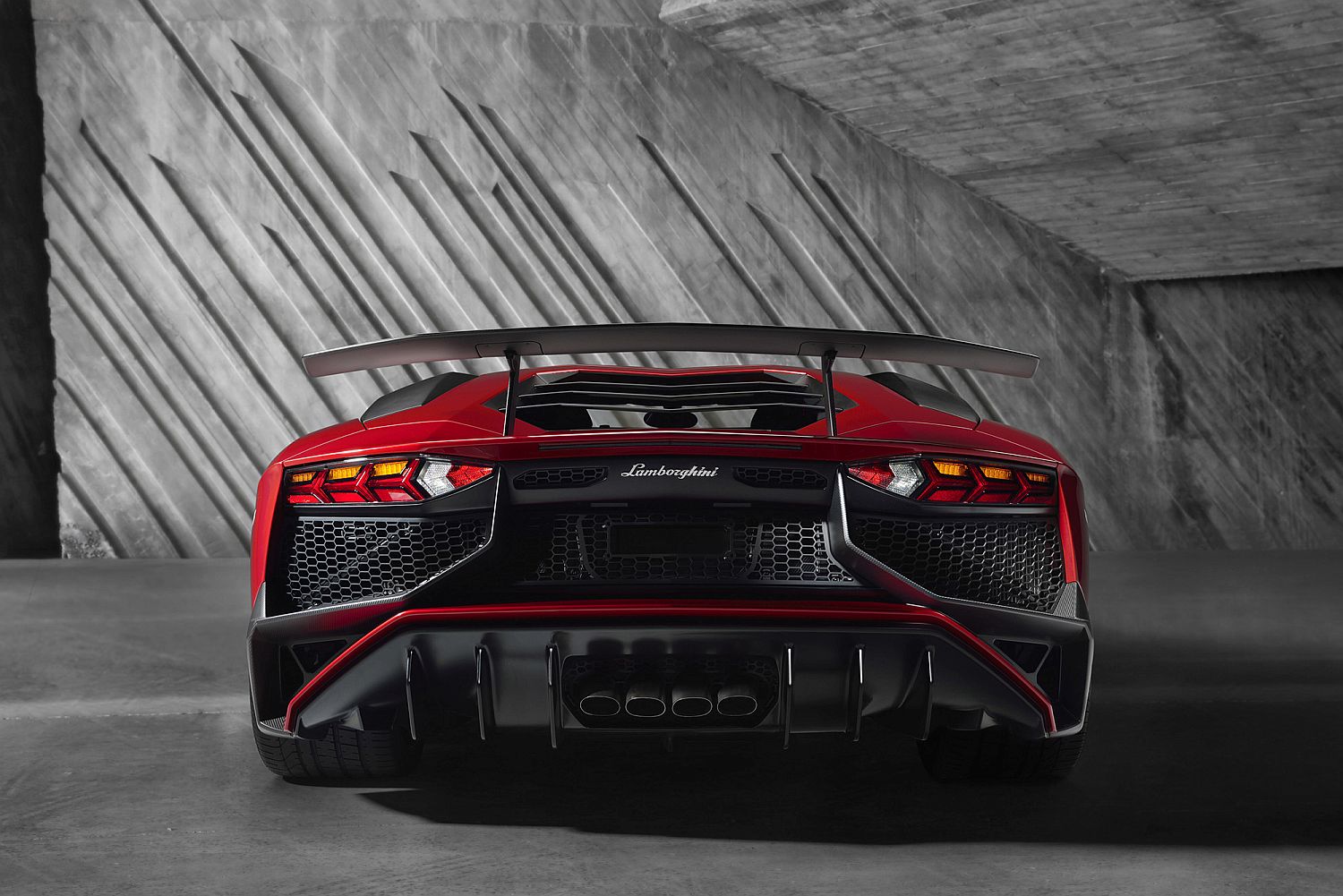 Lamborghini Aventador Superveloce (2)