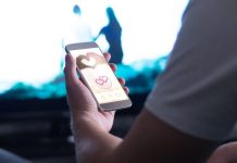 É a esta hora que vai ter mais sucesso nas aplicações de encontros