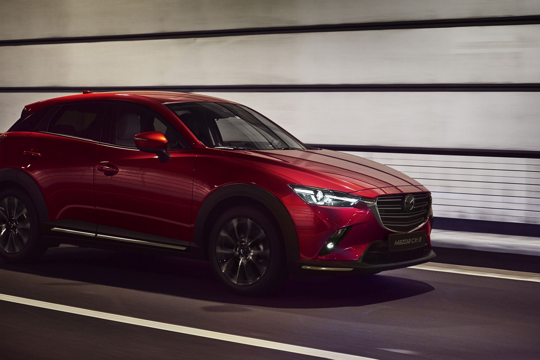 08_2018_MAZDA_CX-3_ACTION_FRONT