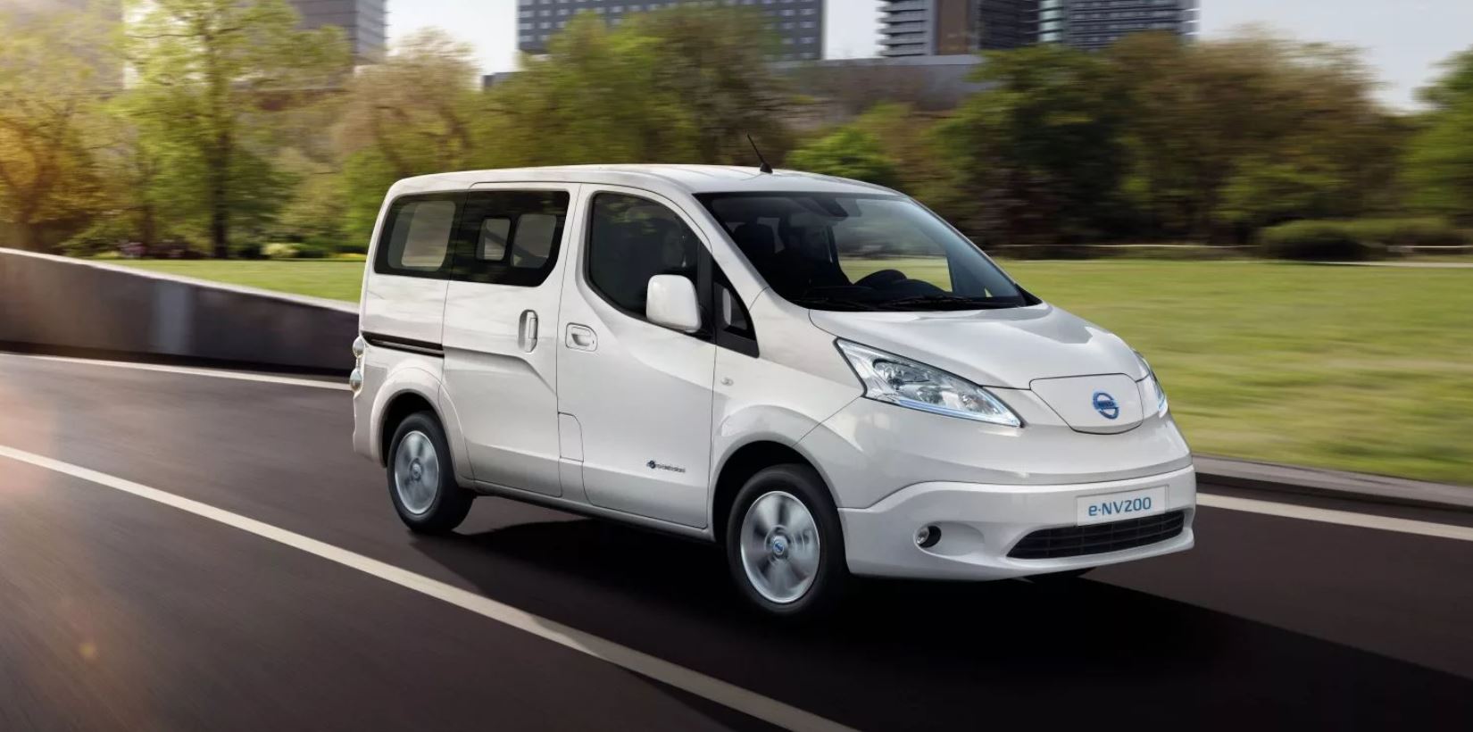 11_nissan-env200