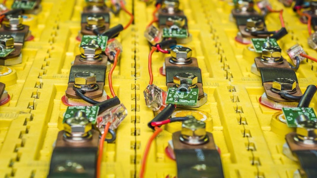 136039_Lithium-batteries-in-electric-car-close-up-2-1068×601