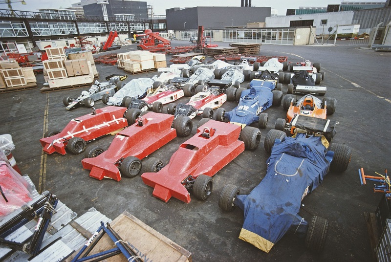 15-vintage-car-carriers-that-you-d-be-insane-to-use-today-1476934525888-500×335