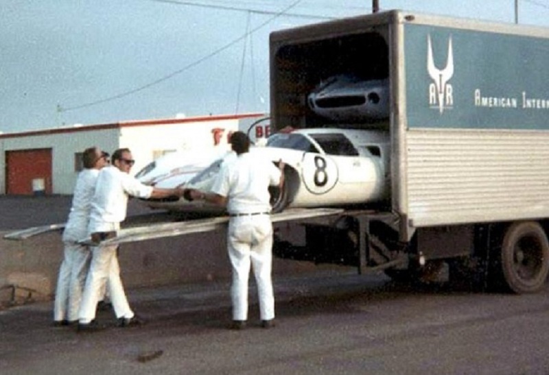 15-vintage-car-carriers-that-you-d-be-insane-to-use-today-1476934525934