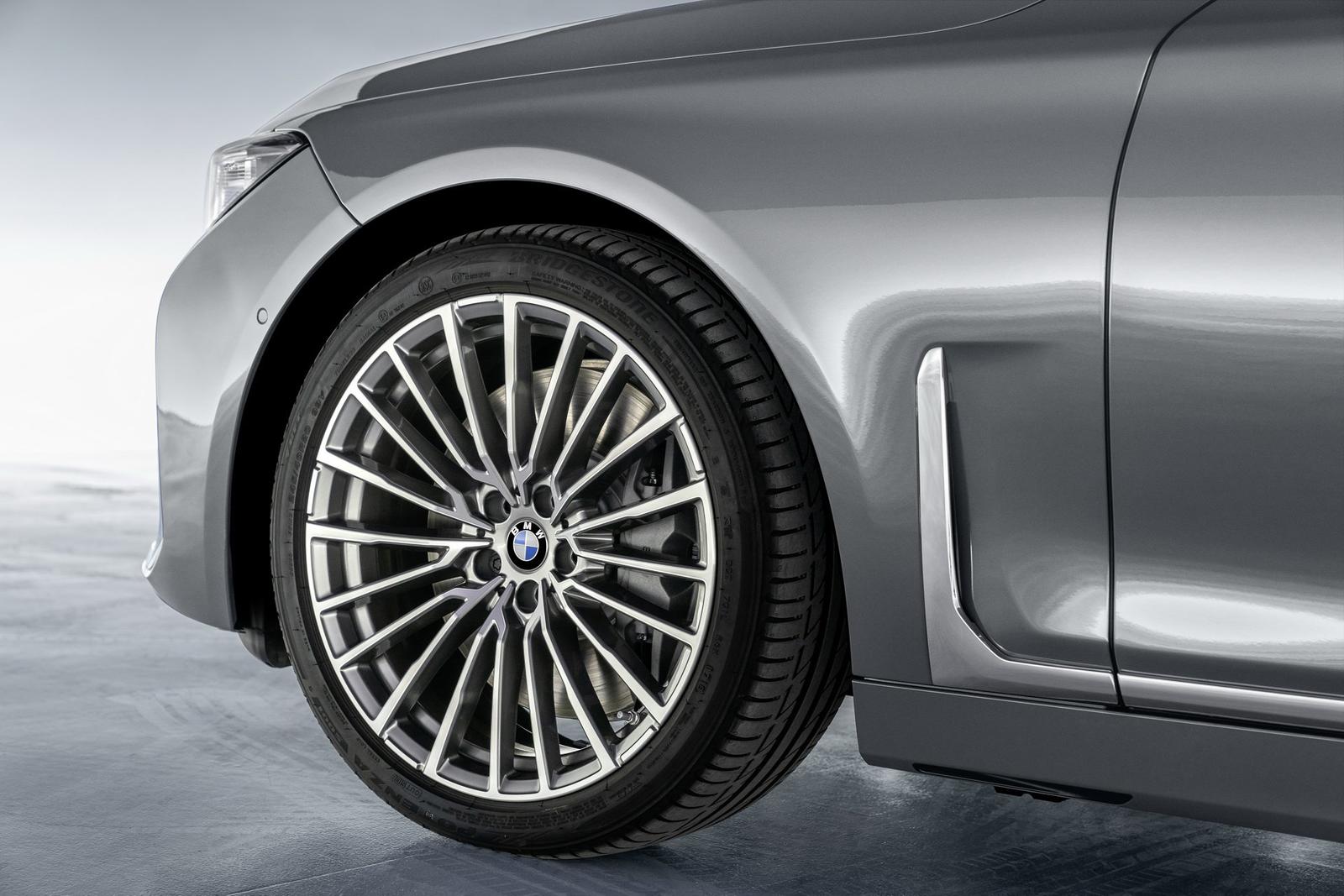 BMW Serie 7 2019 (7)
