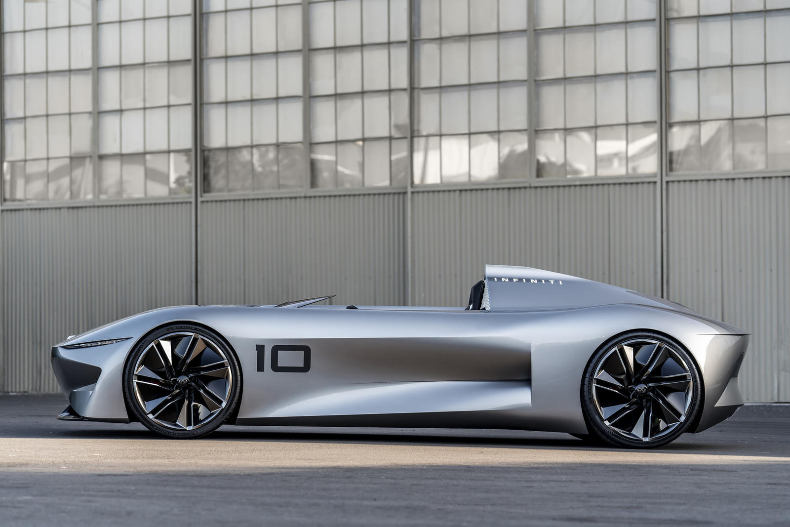 INFINITI Prototype 10