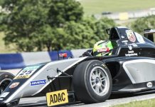 Schumacher estará perto de assinar pela Ferrari