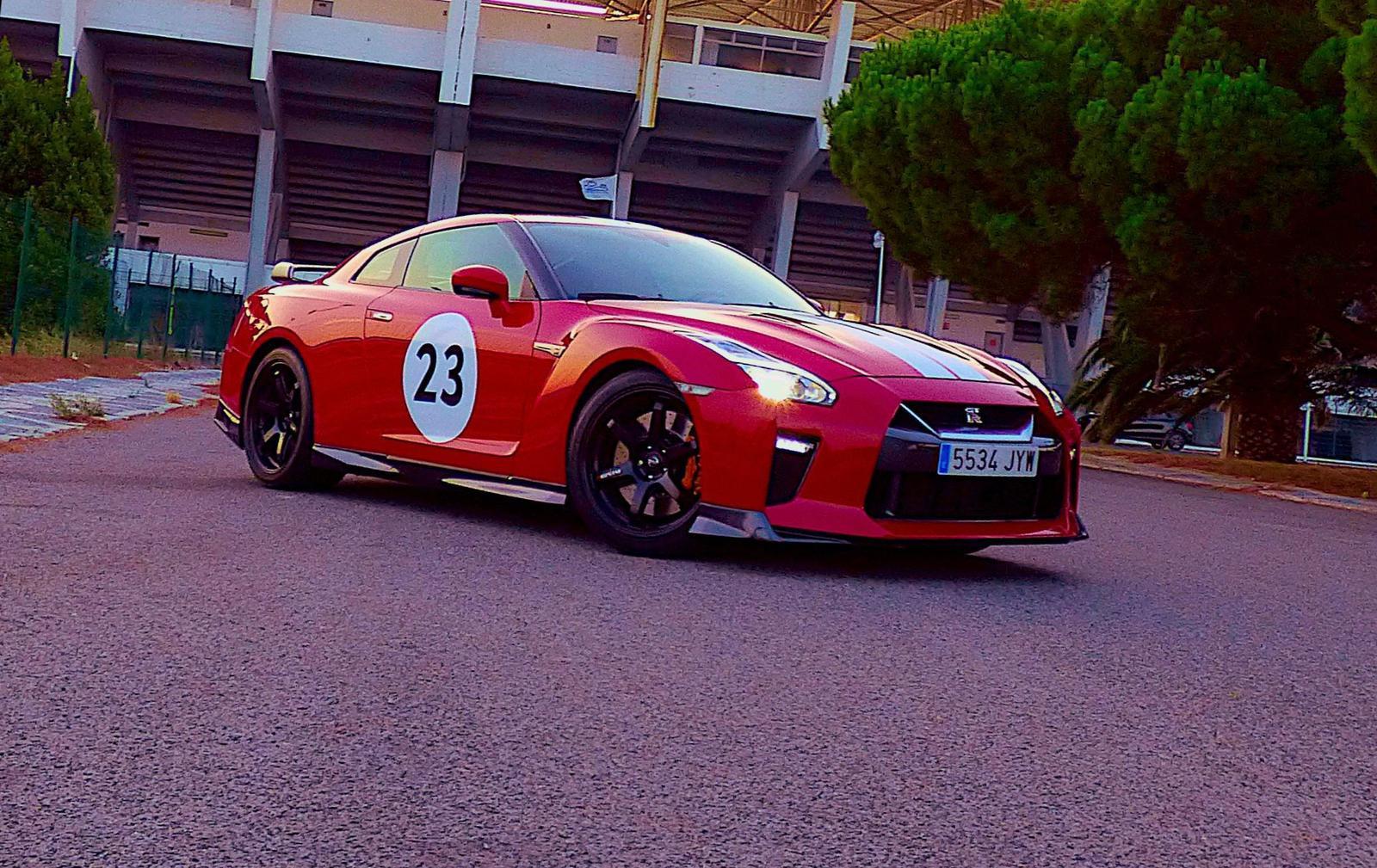 NIssan GT-R 10