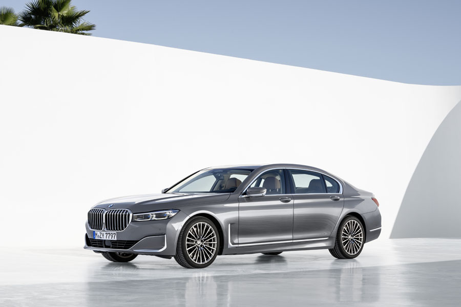 P90333088_highRes_the-new-bmw-7-series