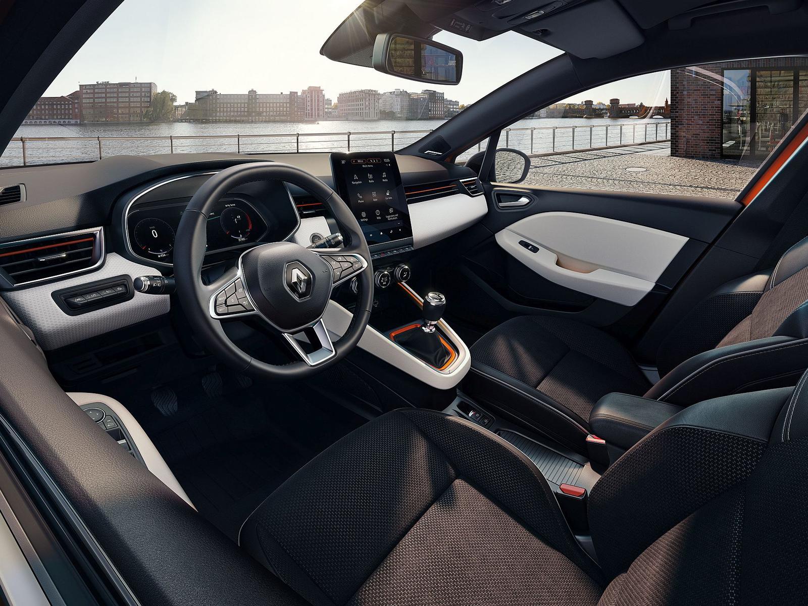 Renault Clio interior 2019 (1)