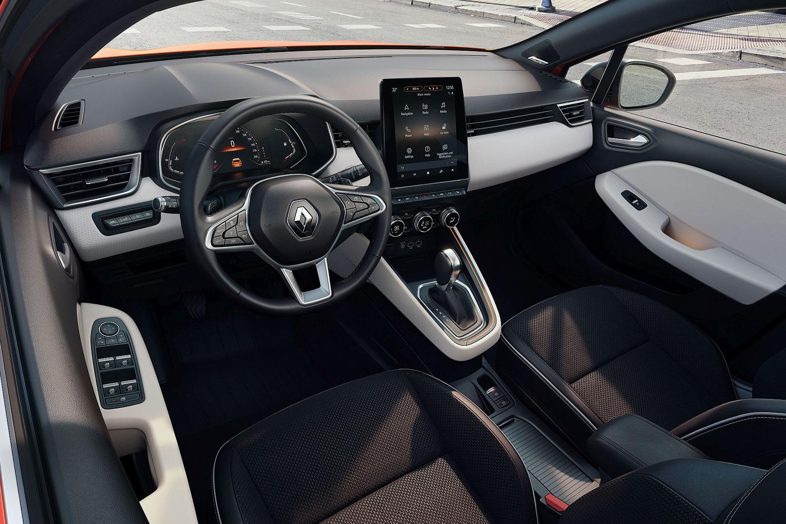 Renault Clio interior 2019 (5)