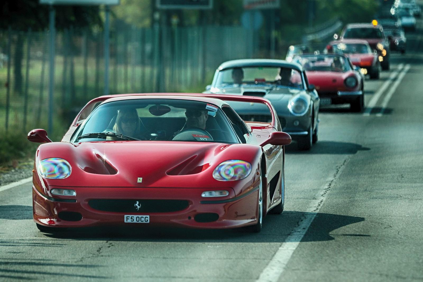 170641-sfilata-maranello-modena