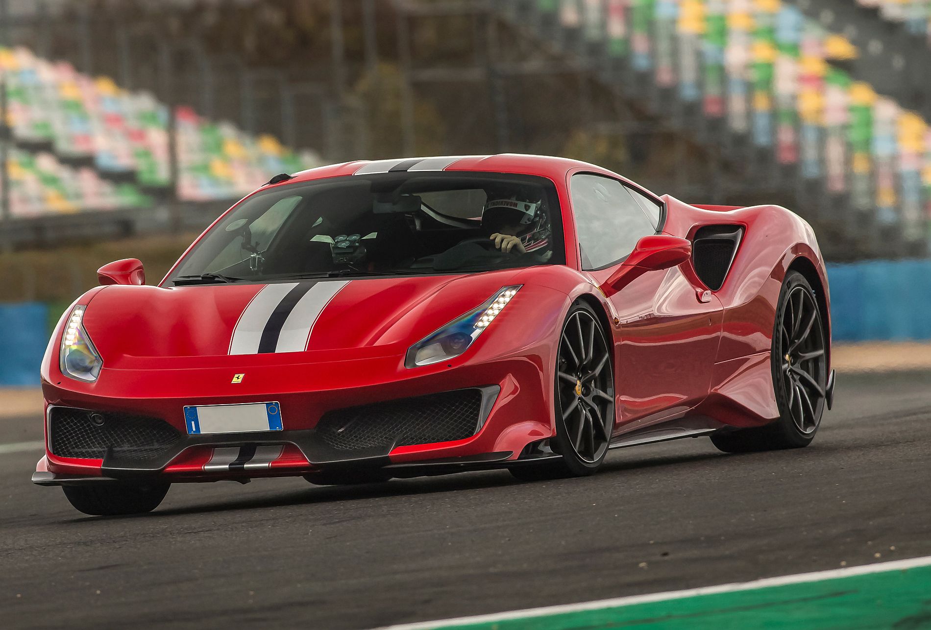 181173-car-Ferrari_488-Pista-MotorSport-Magazine-2018