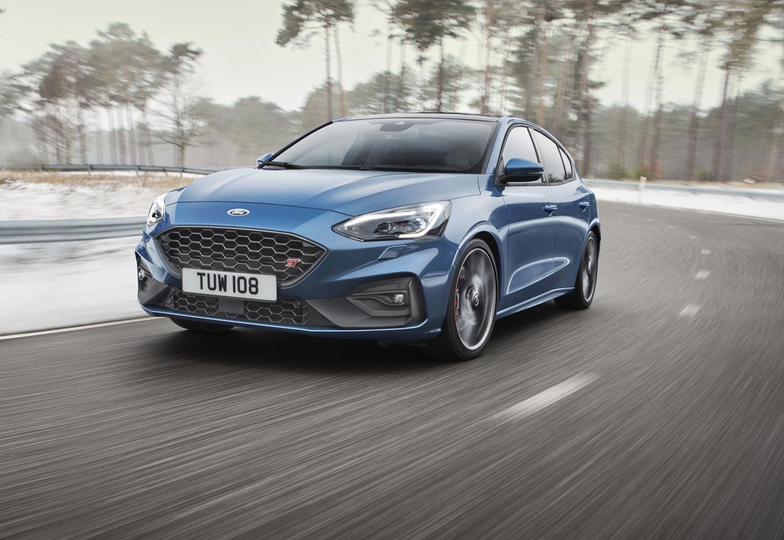2019_FORD_FOCUS_ST_01