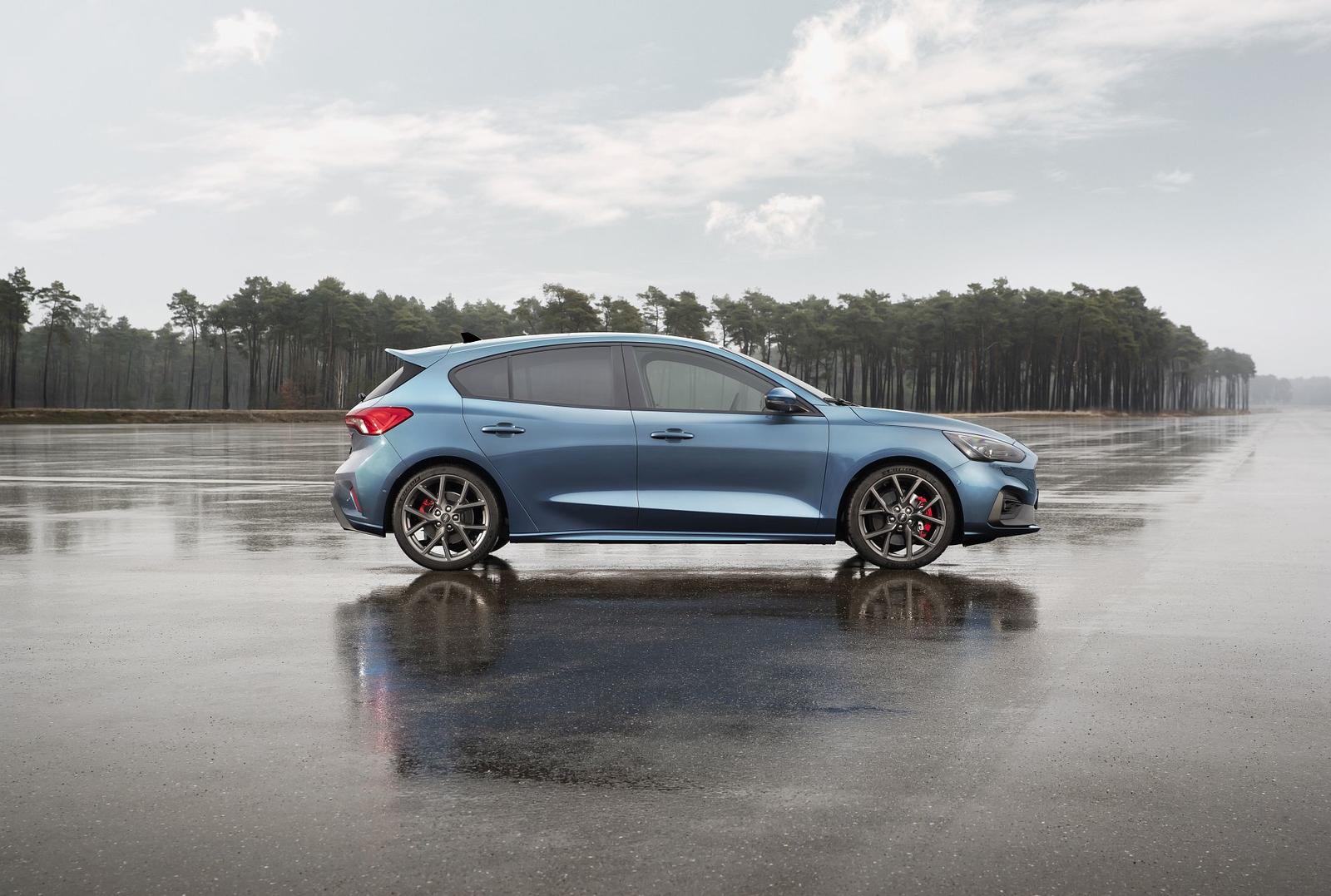 2019_FORD_FOCUS_ST_21