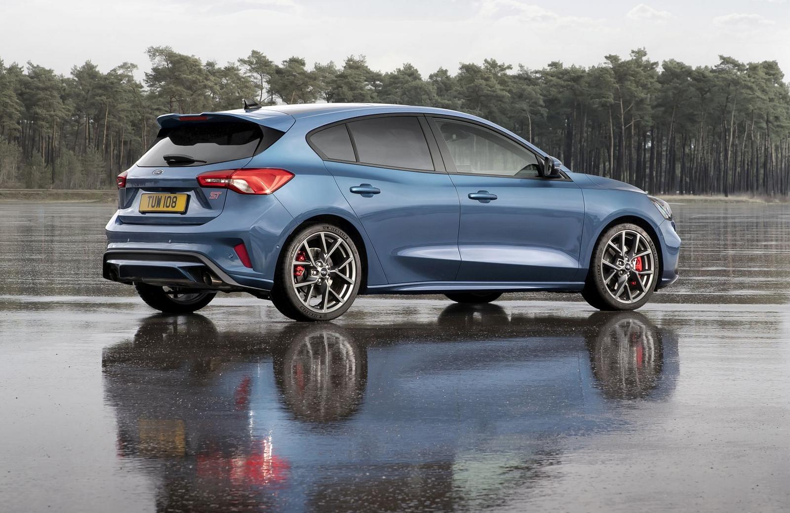 2019_FORD_FOCUS_ST_22