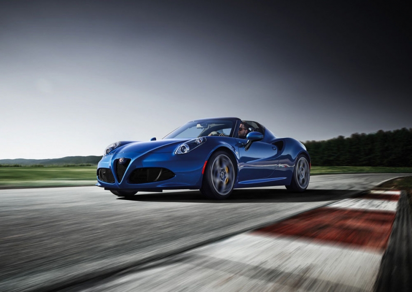 2020-alfa-romeo-4c-spider-italia-2