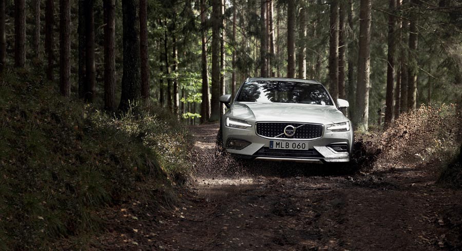 New Volvo V60 Cross Country Exterior