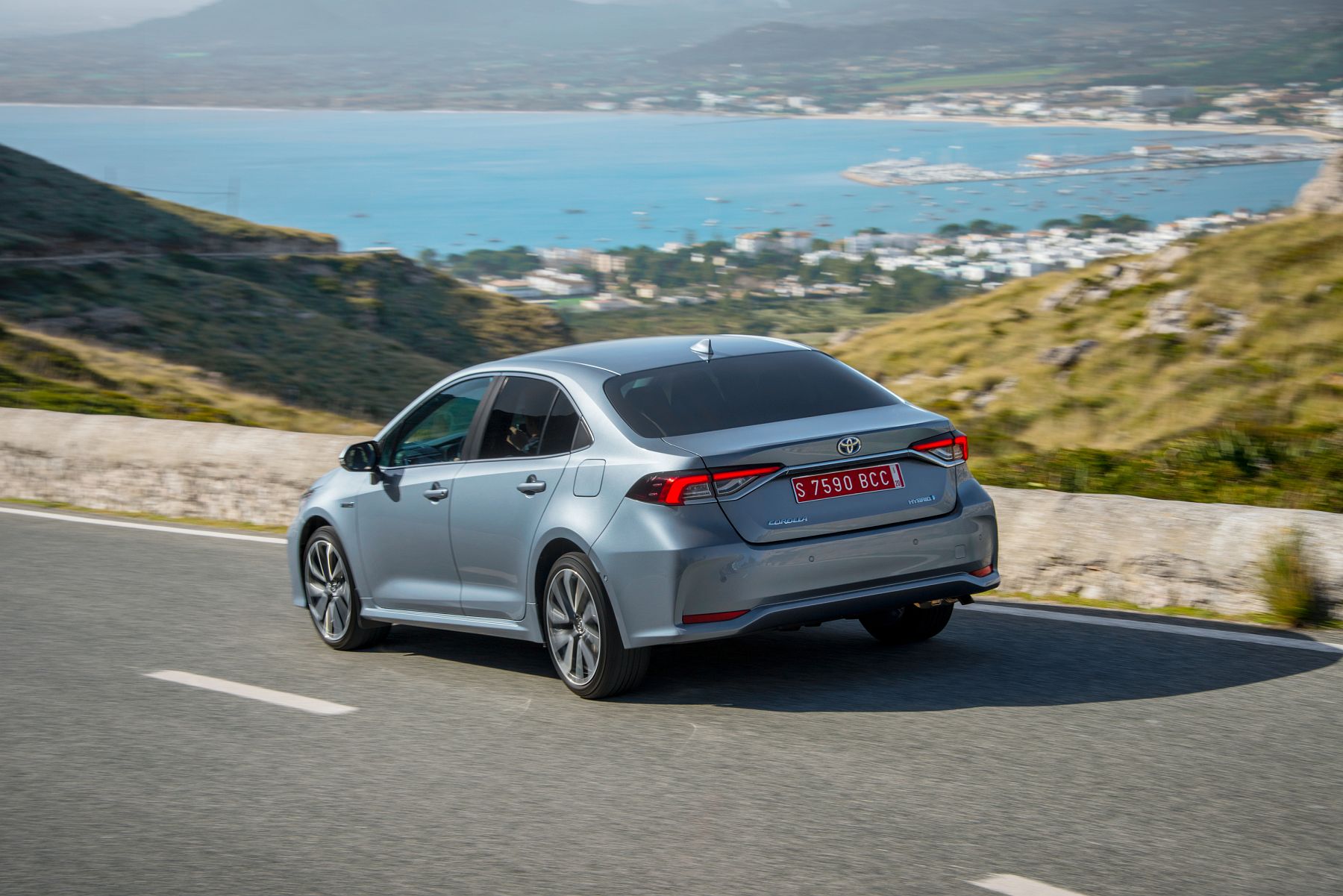 Corolla_Sedan_1.8L_Grey_2019_021