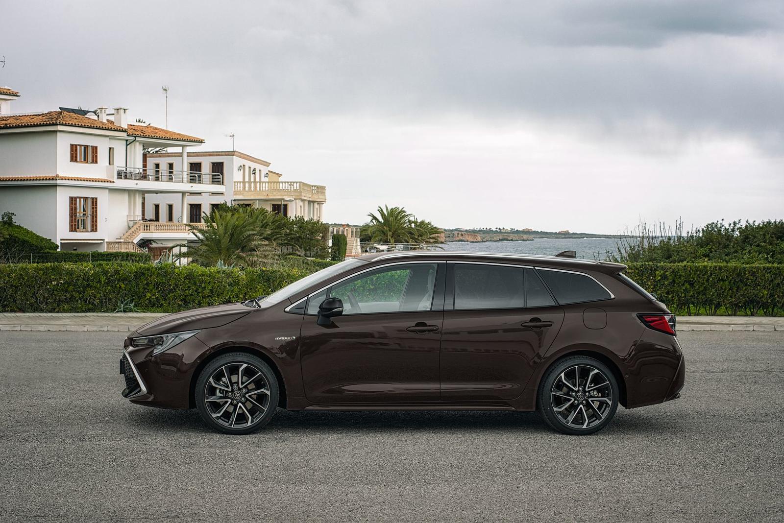 Corolla_TS_2.0L_Brown_2019_003