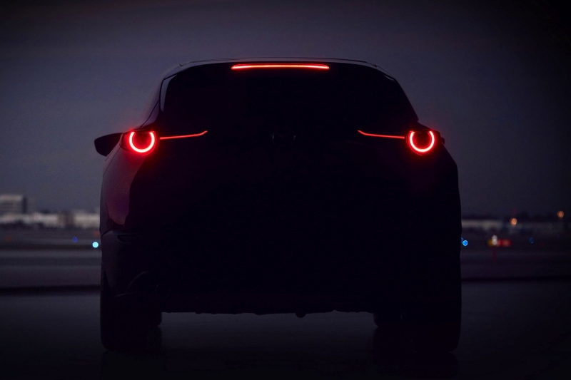 Geneva_New Mazda SUV_Teaser