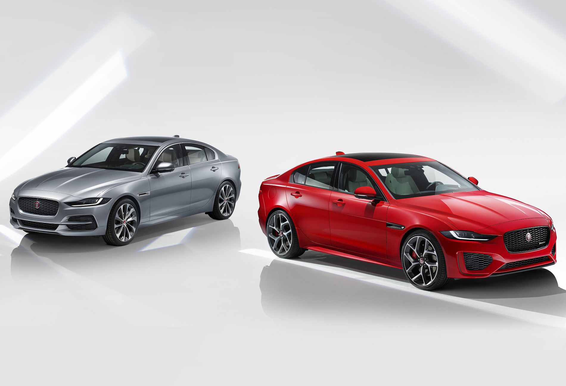 Jaguar XE_2019 (18)