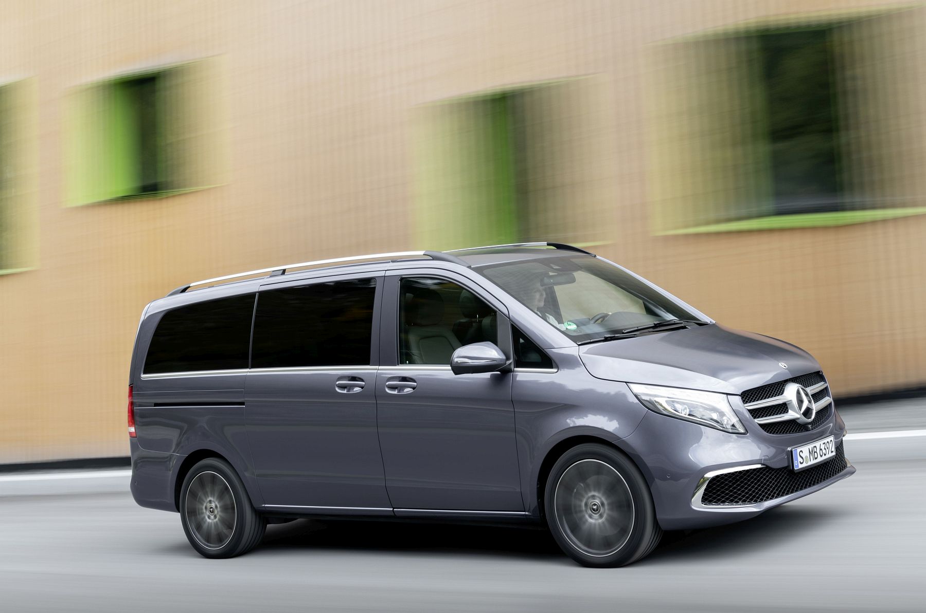 Die neue Mercedes-Benz V-Klasse

The new Mercedes-Benz V-Class