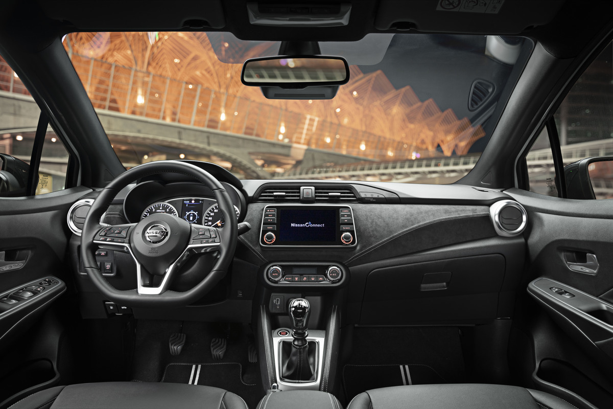 More Micra Live Event – White Micra N-Sport – Interior Details-1200×800