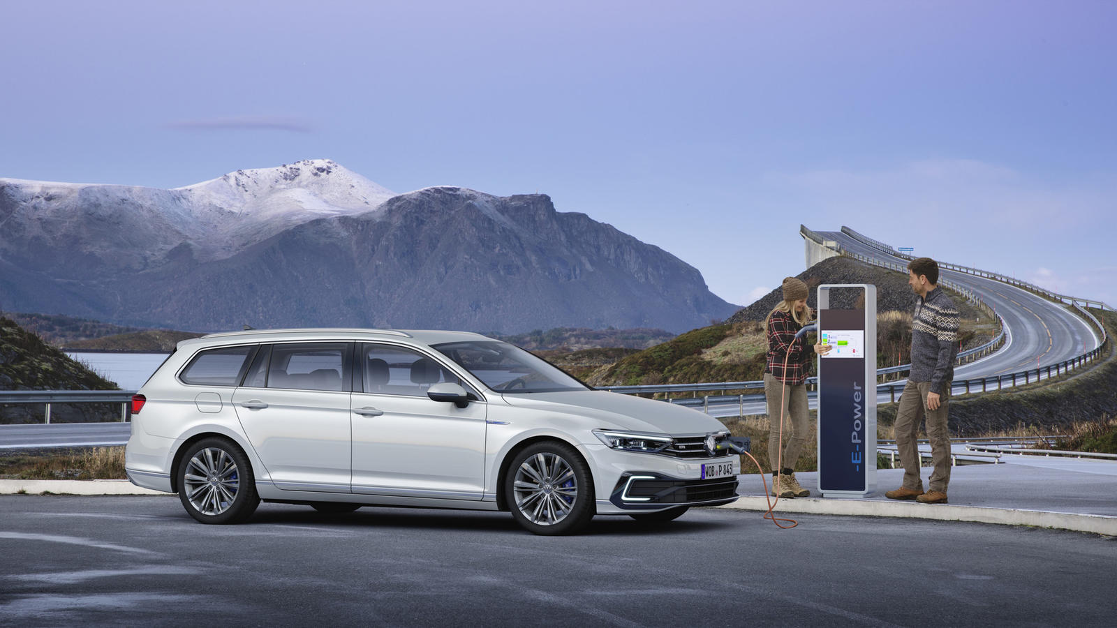 The new Volkswagen Passat GTE Variant